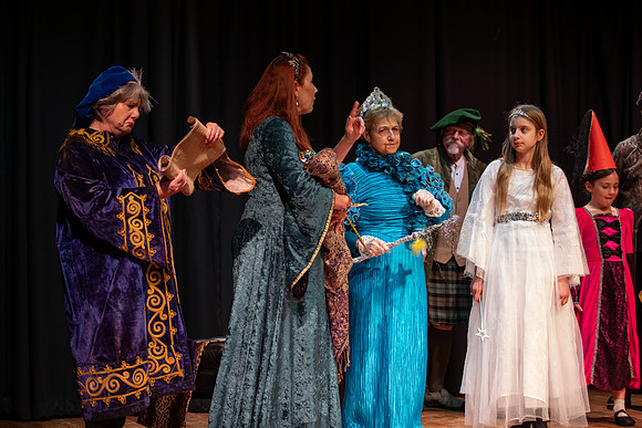 4P8A4640photoDanielCojanu_UnderCurrentProductions_hi_res