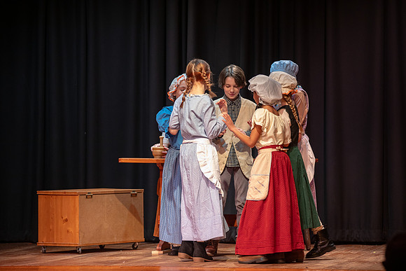 4P8A4716photoDanielCojanu_UnderCurrentProductions_hi_res