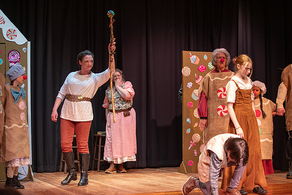 4P8A4754photoDanielCojanu_UnderCurrentProductions_hi_res