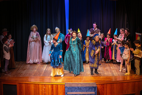 4P8A4879photoDanielCojanu_UnderCurrentProductions_hi_res